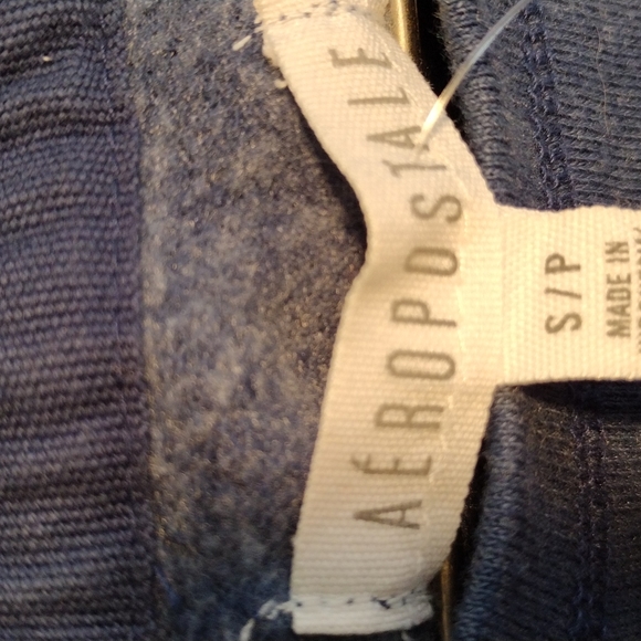 Women's Aeropostale Allergic to Mondays blue cropped sweatshirt Small - Picture 3 of 5